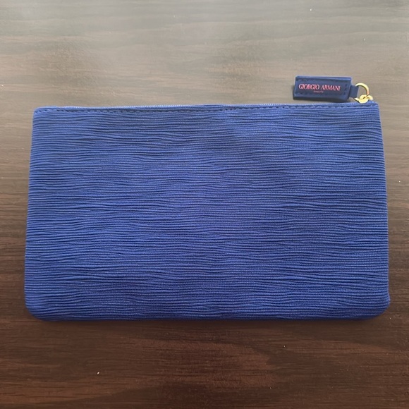 New Giorgio Armani Blue Cosmetics Beauty Bag - Picture 3 of 9